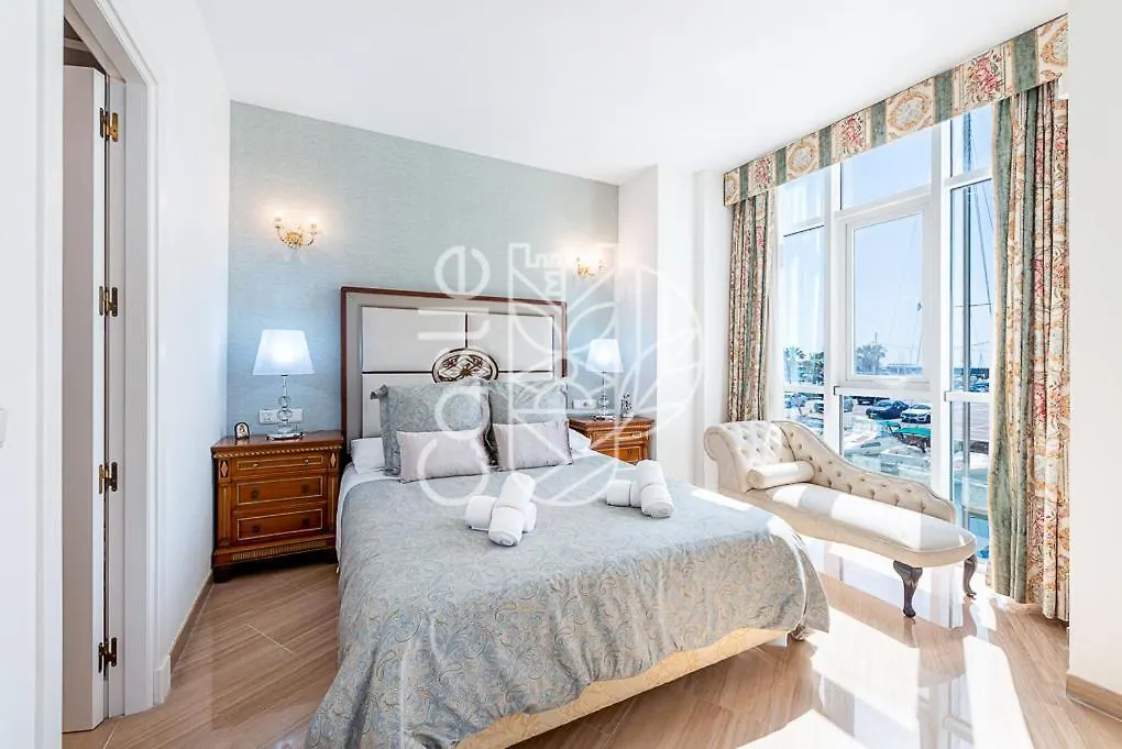 Malaga Puerto Benalmadena: Seaside Apartment with Pool and Marina Views 0*, Benalmadena Spain