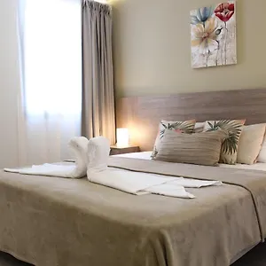 ocean-garden-suite-612.adeje-hotels.com/
